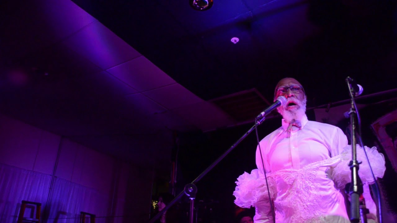 Travis from Ono singing America the Beautiful - YouTube