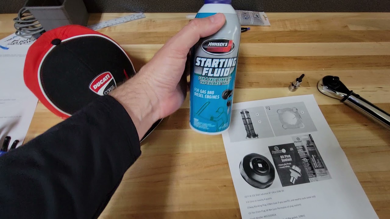 Ducati Diavel 1260S Change Oil