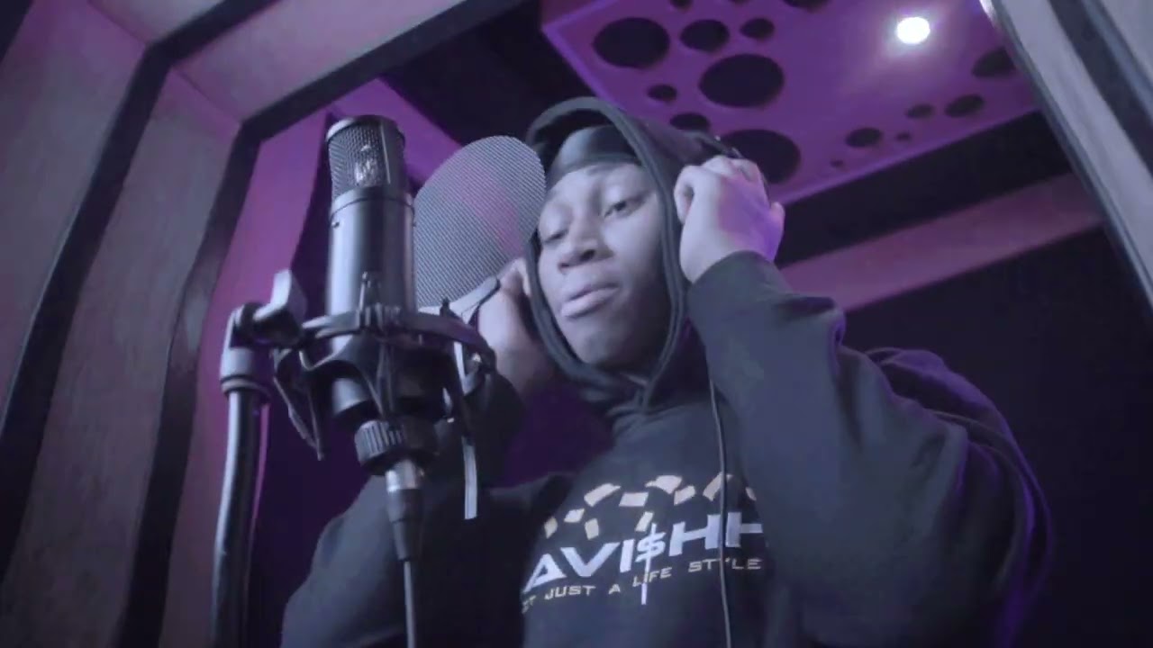 Digzz - Rise Up (Official Music Video)