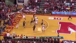 Caleb Walker Dunk Vs. Illinois