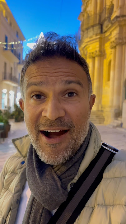 Relocating to Italy: Scicli in Sicily town centre Christmas lights #italy #architecture #baroque #uk