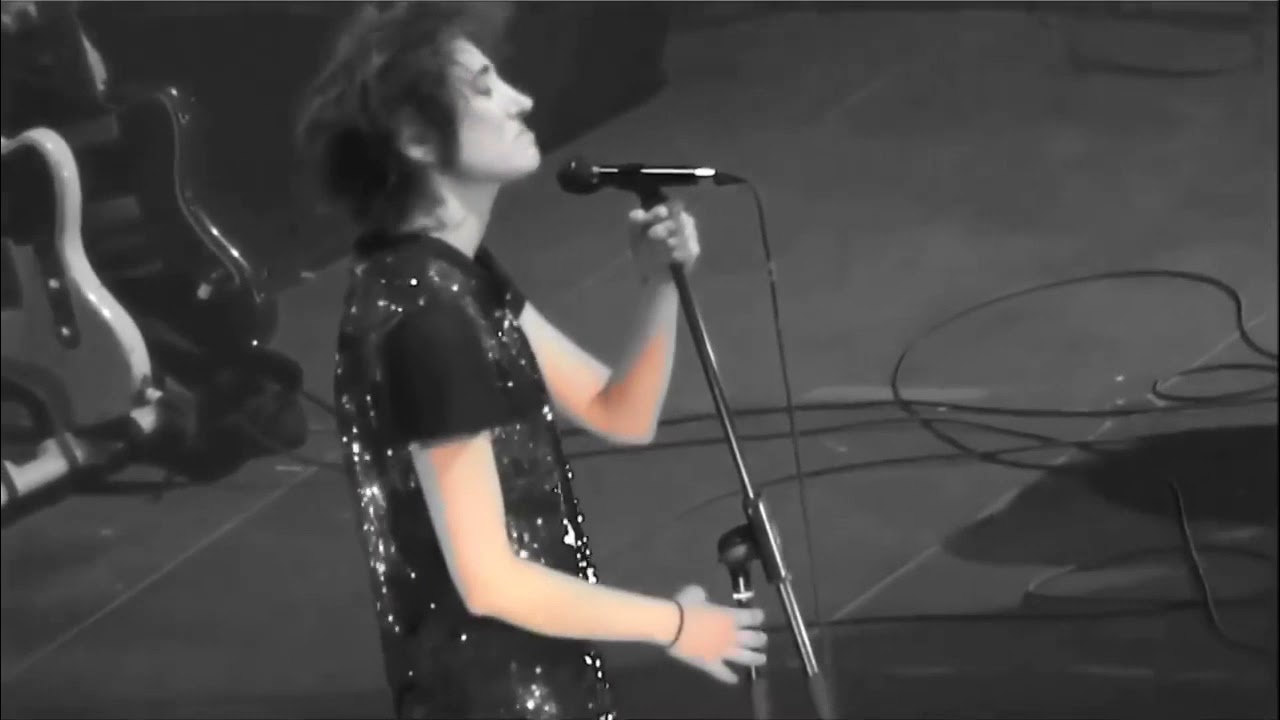 Земфира - Спасибо ( Минск 2016 ) - YouTube