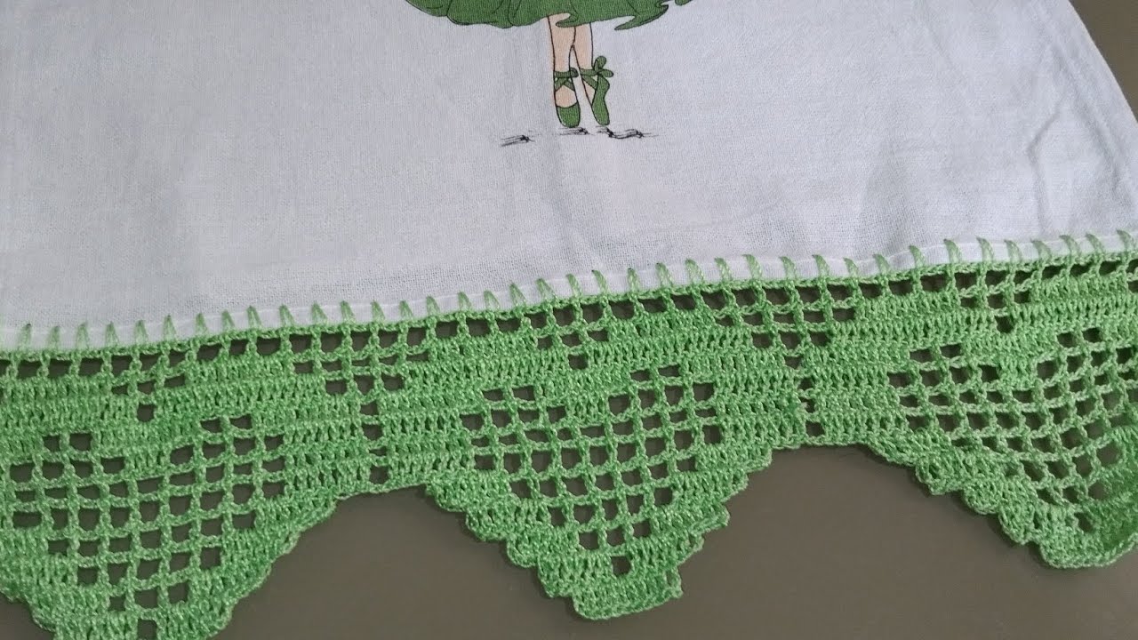 Bico em crochê  para pano de prato corações