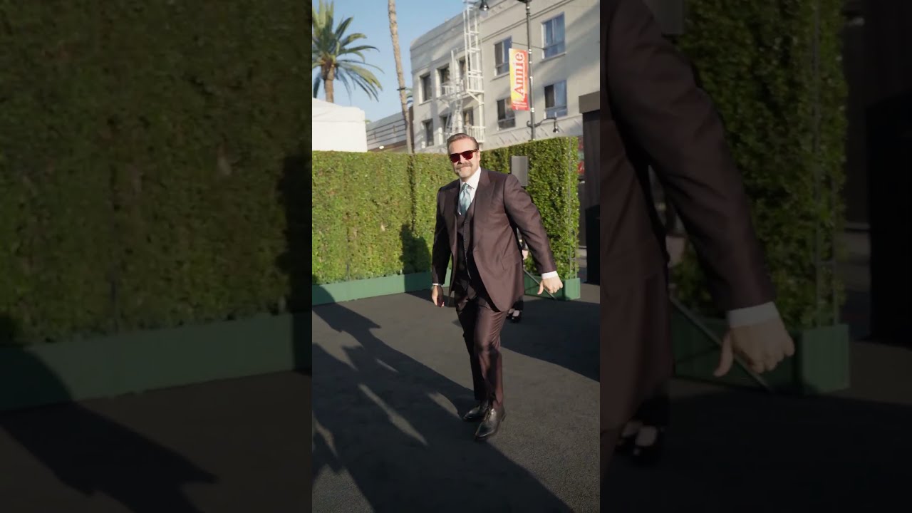 David Harbour is protecting us from boring evening.