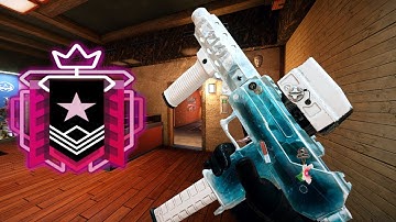 THE BEST HIGH SENSITIVITY CONTROLLER CHAMPION - Rainbow Six Siege Console Gameplay