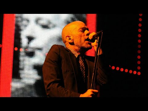 R.E.M - Everybody Hurts [HD] | Live at Shoreline Amphitheatre (1998)