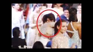 "Awww! Shah Rukh Khan HUGGING Kajol Will Definitely Melt Your Heart!