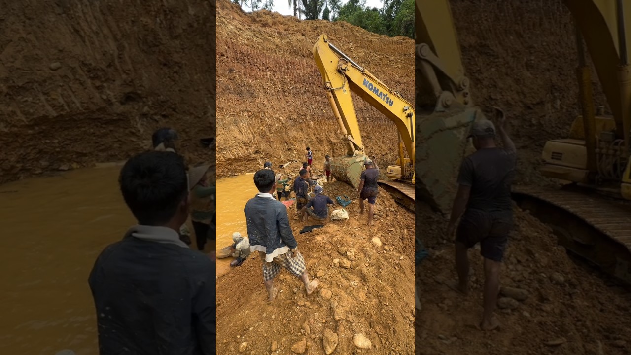 Ambil material emas sisa alat berat 