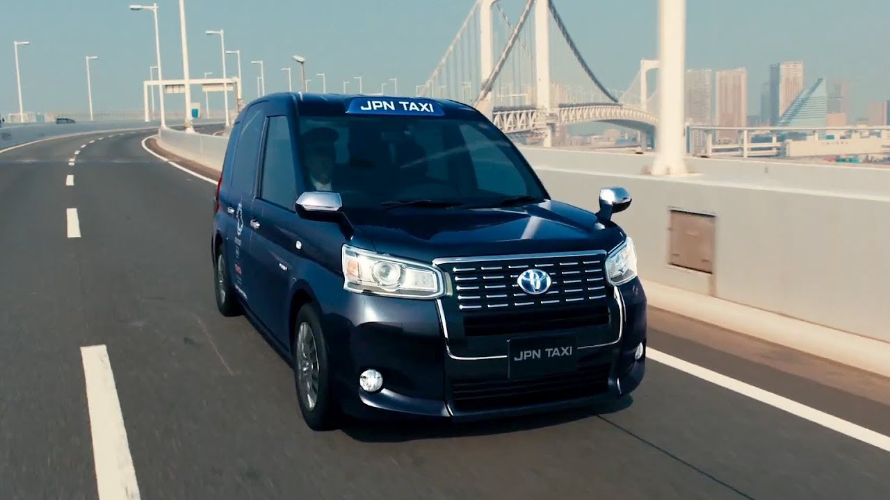 TOYOTA JPN TAXI トヨタ ジャパンタクシー 三角表示板[08237-00130] 緊急・応急用品