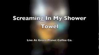 Vídeo de Screaming In My Shower Towel While I Get Ready For Work