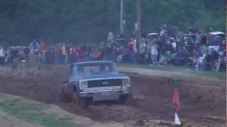 Powerful Chevrolet pickup nice run at Centertown Mud Bogs 4-7-2012