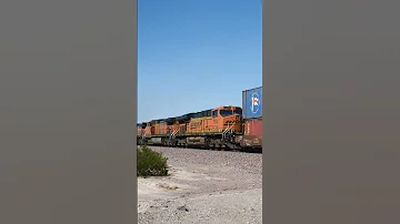 BNSF 4676 WESTBOUND PORT STACK TRAIN MP 733 NEEDLES SUB 