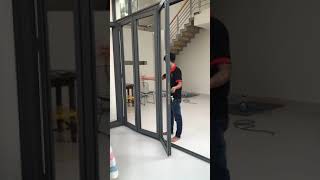 Cửa nhôm xingfa xếp trượt 5 cánh