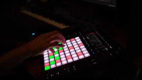 Ableton Push 2: Blues Piano