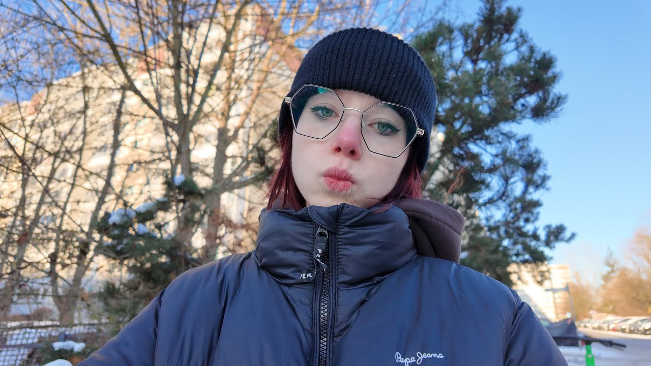 spazieren im schnee ❄️ und gedanken über￼ uni - will ich nach wuhan? 🇨🇳 