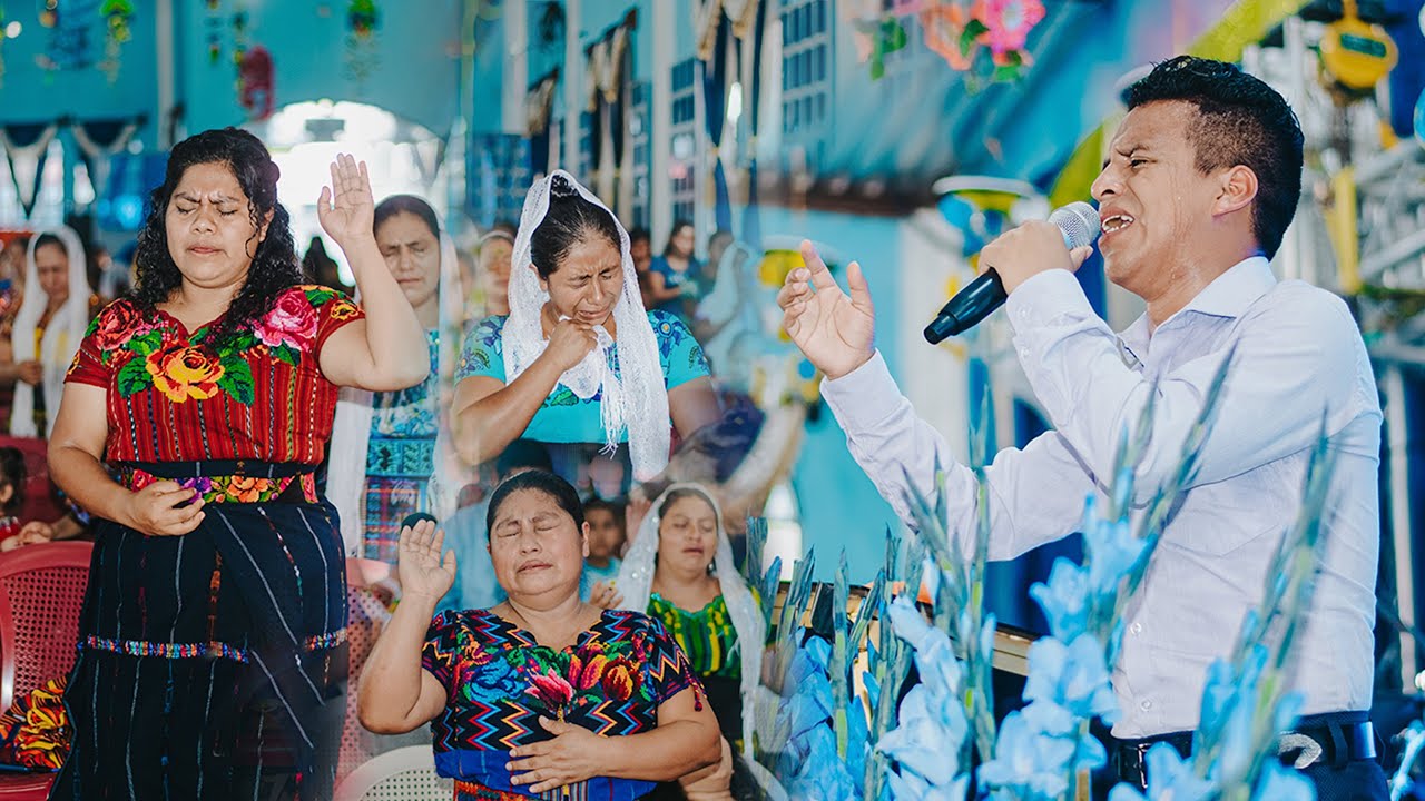 FELIPE ALGUA Y SU GRUPO MINISTROS DE LA ALABANZA EN EL ANIVERSARIO DE GRANDEZA TV 2022