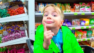 ПАПА ЛЕЧИТ Фёдора ПОКУПКАМИ)))/ Therapeutic shopping for children