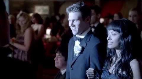 The Vampire Diaries 4x19 Bonnie & Matt-Your prom king and queen are Matt Donovan and Bonnie Bennett.