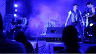 Josh Ansley - Eye Of The Tiger / Another Brick In The Wall - - Barnyard Theatre - Zimbabwe Tour Resimi