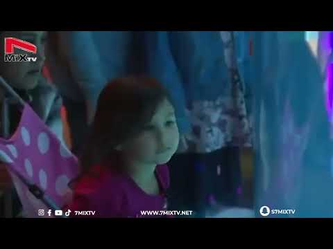 حورية بحر حقيقية تظهر في حوض أسماك سيلفرتون كازينو في أمريكا