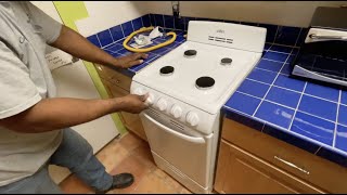 How to remove and install a Summit 20 4 burner gas stove with electronic ignition