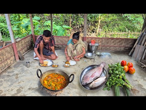 TILAPIA FISH CURRY With RIDGE GUARD Cooking and eating by our village mother and son