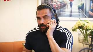 Sunil Shetty Kiss Her Girlfriend Pooja Capture In Hidden Camera