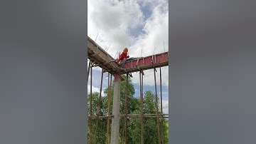 Install formwork for roof beam #siteoffice #engineering #architecture #interior #design