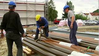 Das Vordach Wird Montiert