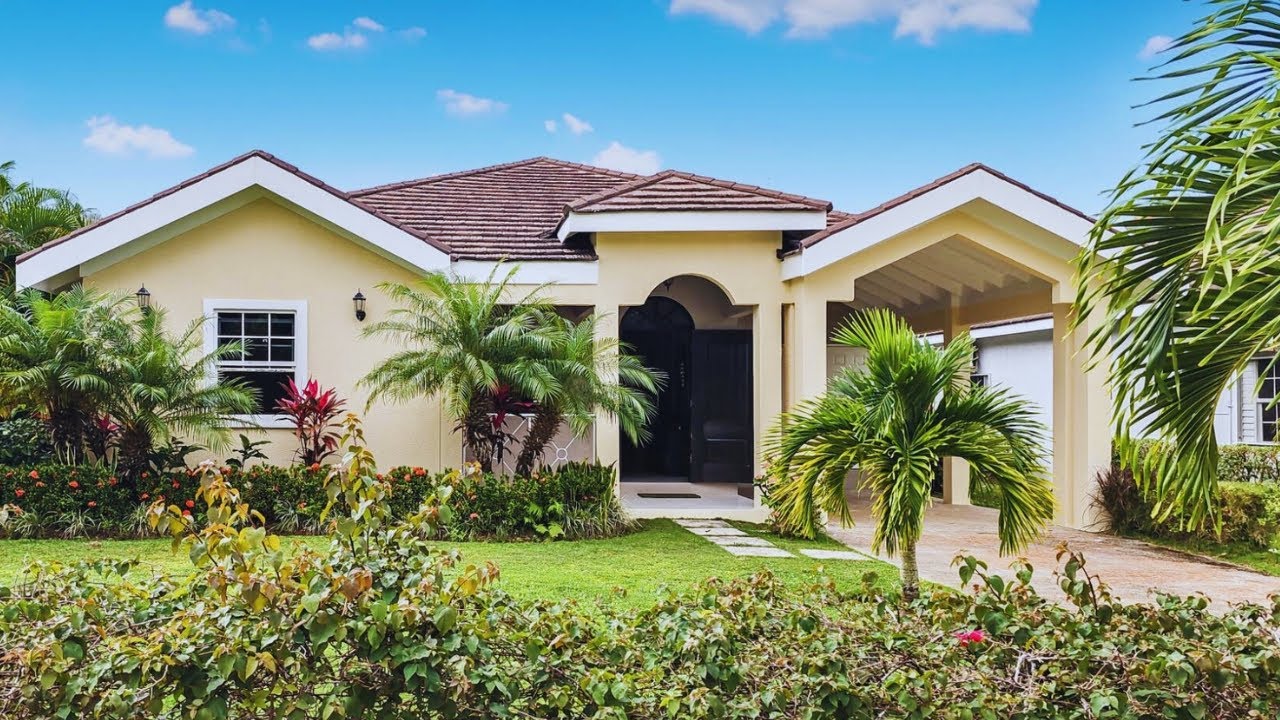 Exclusive Gated Community | 3 Bedroom 2 Bathroom Home | The Gates of Edgehill, St. Mary, Jamaica