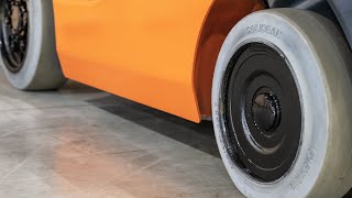 Non-marking tires – Episode 3: Camso’s non-marking tires