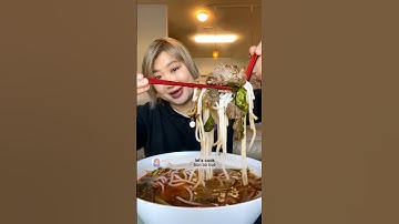 My Mom’s Bun Bo Hue Recipe - super easy and delicious Vietnamese beef noodle soup