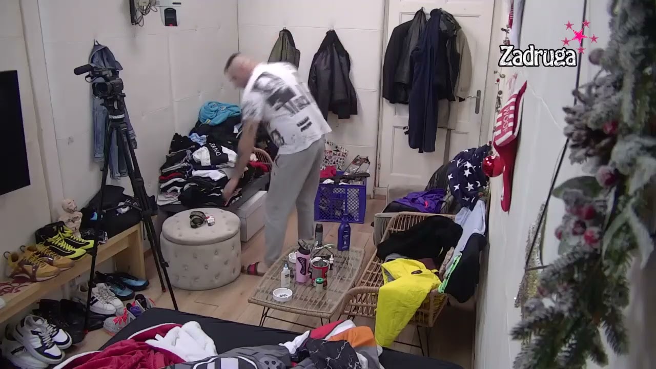 Zadruga 6 - Filip Car sređuje Marka DNK za večerašnju žurku - 07.02.2023.