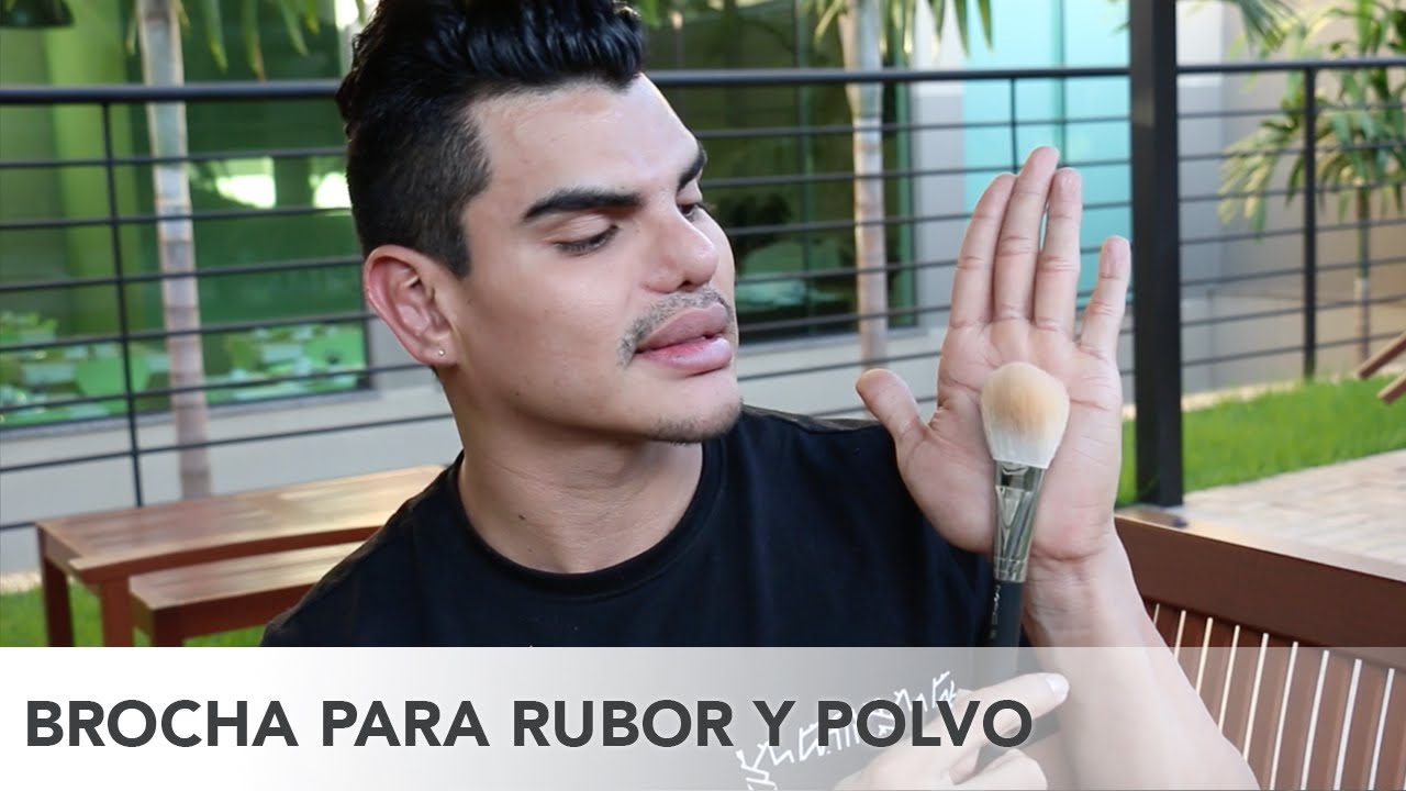 DIFERENCIA ENTRE BROCHA PARA RUBOR Y BROCHA PARA POLVO - RENÉ VALDIVIESO makeup artist
