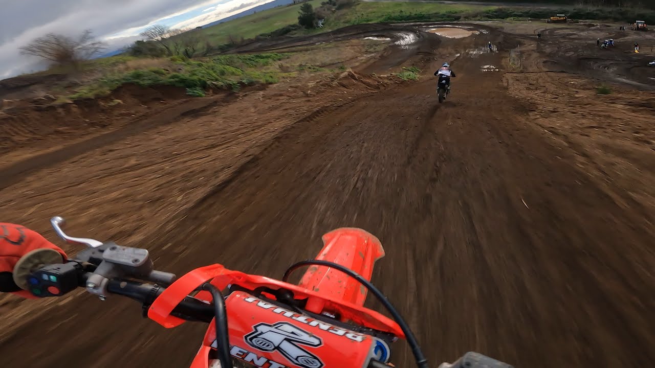 GIRO IN UNA PISTA TOSTA E TECNICA !!!!