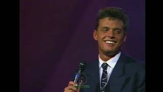 Luis Miguel Cuando Calienta El Sol (1991) 4K