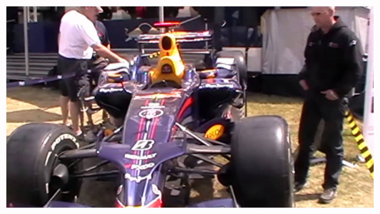 F1 CARS on Show + MORE. camera iphone 8 plus apk
