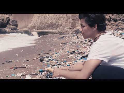 Trailer: Isla de Plástico