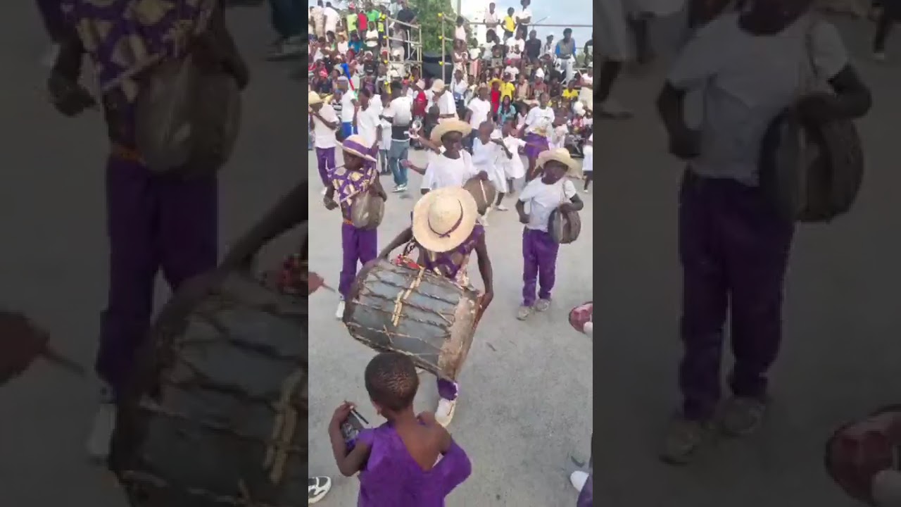Acompanhe mais uma vez o desfile do grupo vencedor, União Mundo da Luta Continua