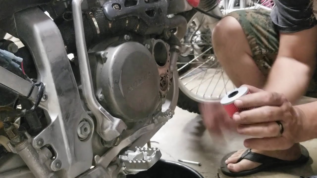 How to change oil xr650r YouTube