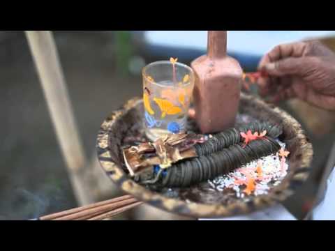 MENGUSIR HUJAN  ritual mengusir hujan ( nerang ) di bali..keragaman budaya hindu bali