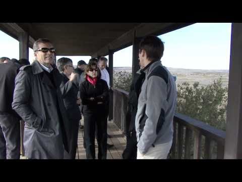 Premier Stelmach gives US senators tour of oil sands