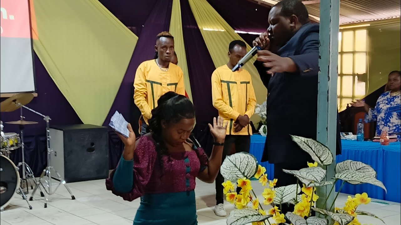 UPENDO WORSHIP CENTER ATHIRIVER 🔥🔥🔥 LEO KUMEWAKA MOTO