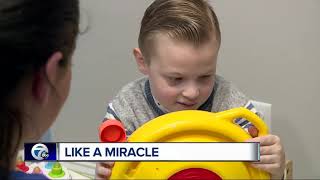'It is just like a miracle.' Local therapy helps a non-verbal boy with autism speak Resimi