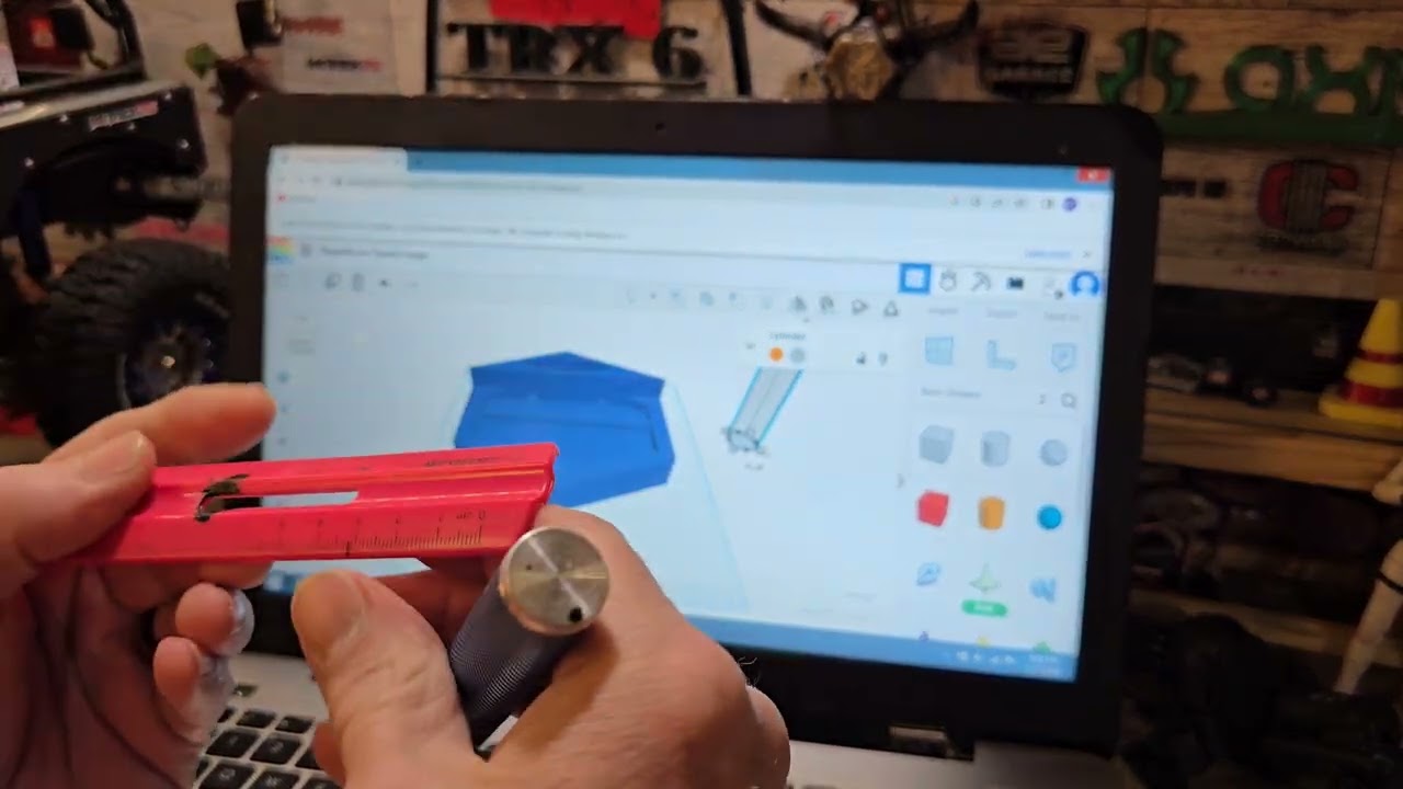 Tinkercad под силу даже такому простаку, как я. Впервые печатаю на 3D-принтере свой собственный д...