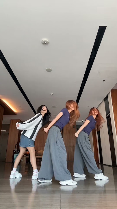 FIRE BURNING DANCE CHALLENGE // Dasuri x Kitty & Kakai