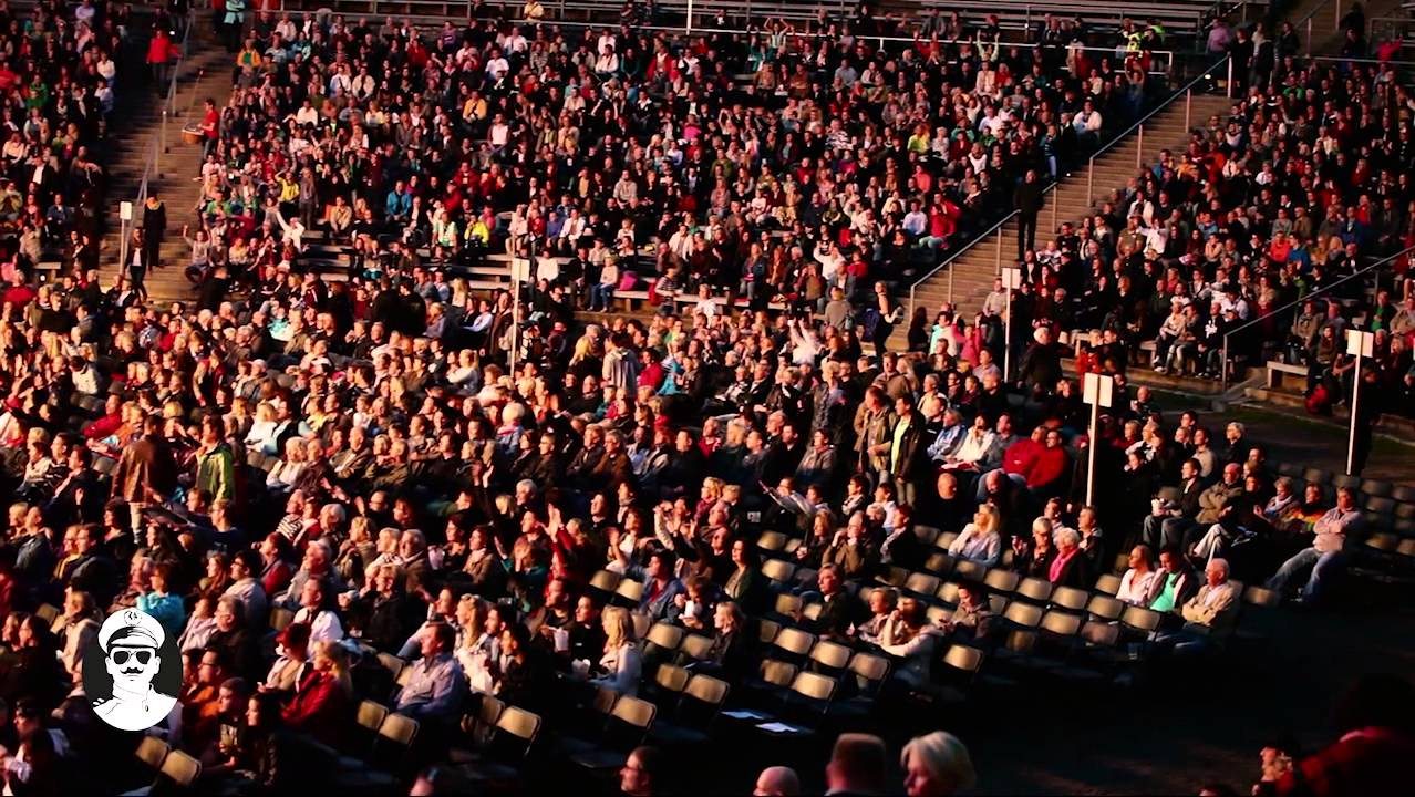 Das Ist Berlin Die Hymne Für Die Stadt Lyrics Die Berlin Hymne - Hymnen Rekord (5500 Personen) - YouTube