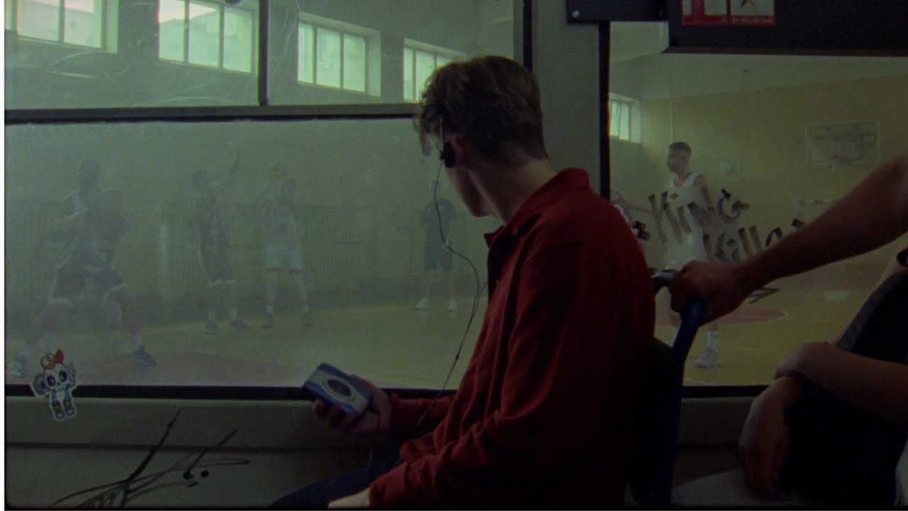 YouTubeでSudden Lights - nejauši kadri (Official Music Video)を視聴 YouTubeでSudden Lights - nejauši kadri (Official Music Video)を視聴