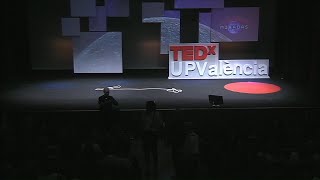 De lo que se mira, se cría |  Viviendo del Cuento | TEDxUPValència by TEDx Talks 30 views 11 hours ago 22 minutes