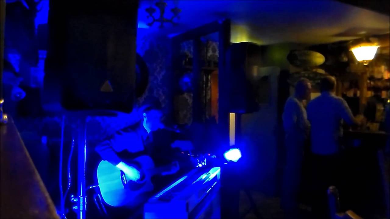 Knights of Stanley: 'Angeles' (Elliott Smith Cover) LIVE from Greyhound, Botesdale.